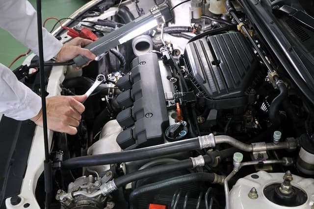 【岡山】車検の項目のひとつ・エンジンチェックの様子